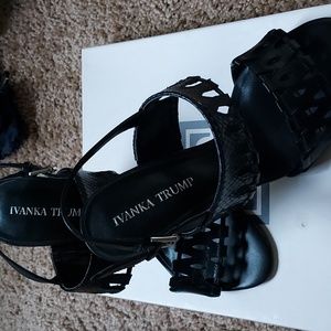 Ivanka Trump black high heels size 7.5 M